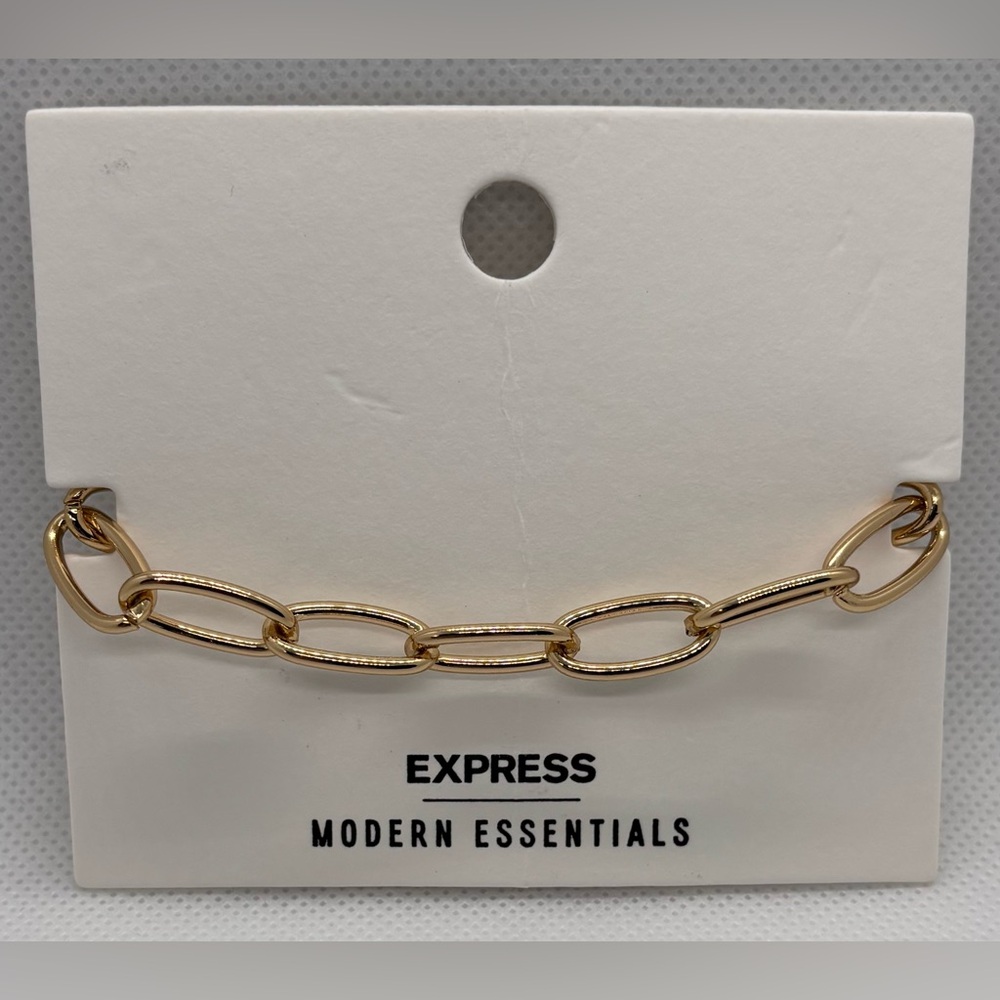 Express Modern Essentials Gold Chain Bracelet
